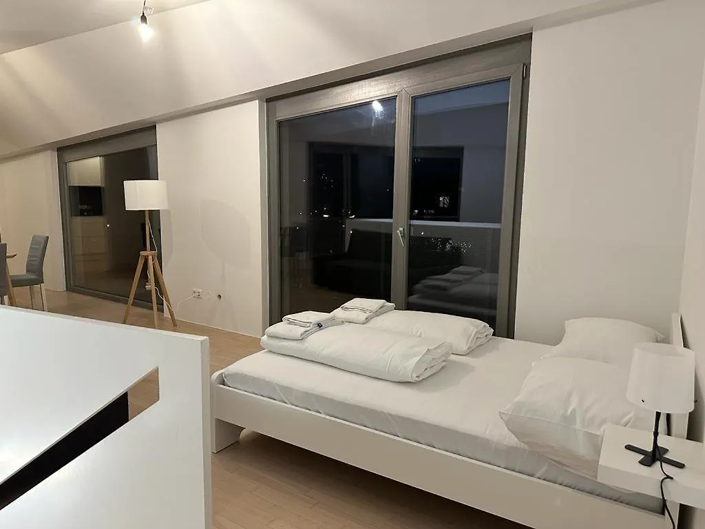 115M2 Luxury Flat - 3 Balconies - Free Parking Lägenhet Wien Österrike