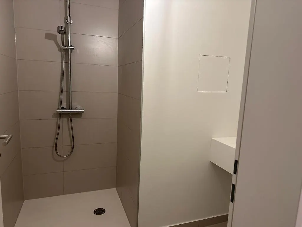 115M2 Luxury Flat - 3 Balconies - Free Parking Lägenhet Wien